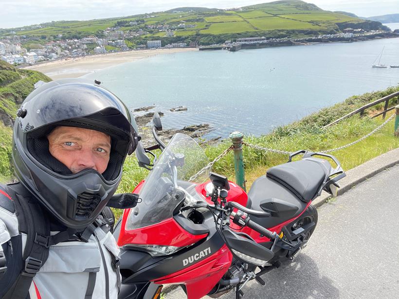 Guido enjoys a quick pitstop on the Ducati Multistrada V2