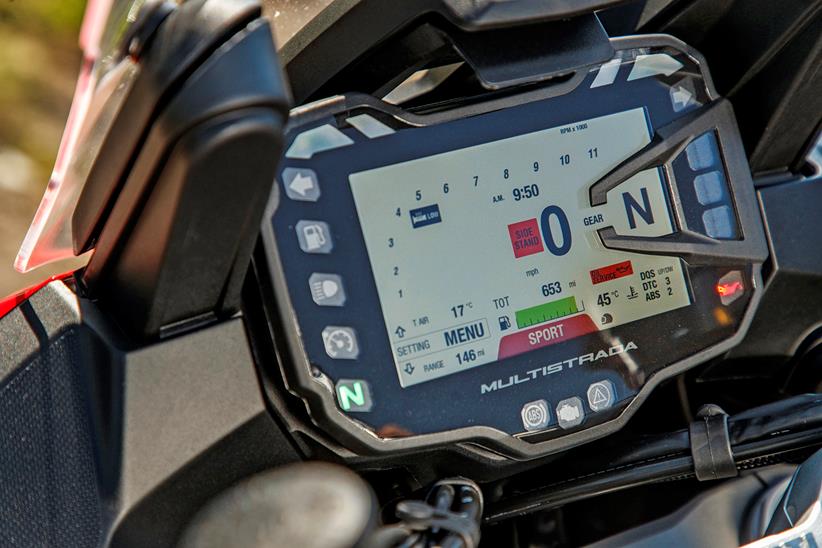 Dash on the Multistrada V2S