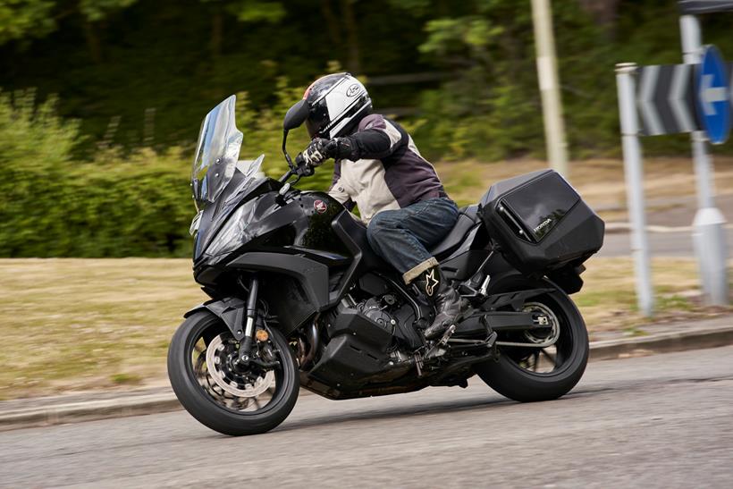 Mark Silcox rides the Honda NT1100 DCT on UK roads