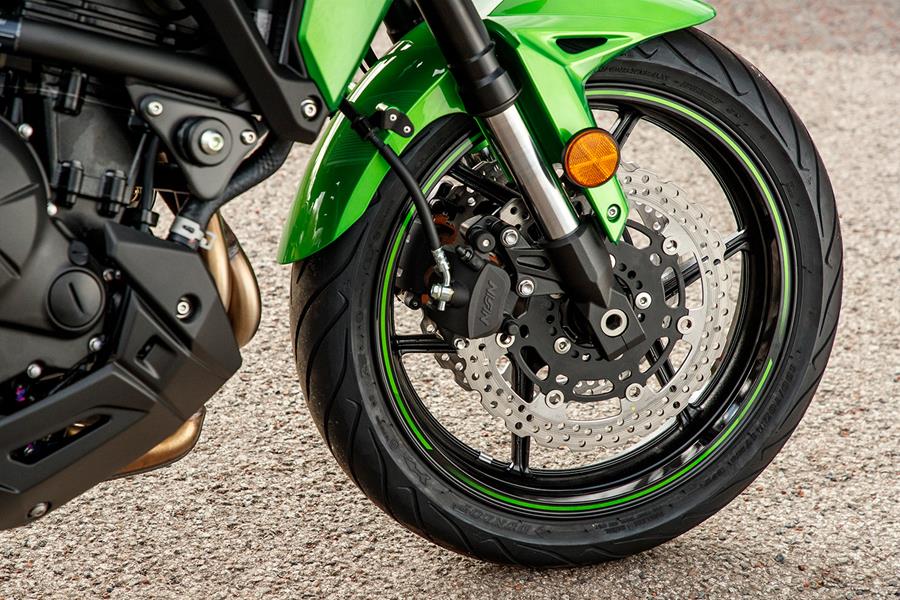 Kawasaki Versys 650 front wheel