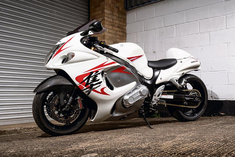 Supercharged Gen 2 Hayabusa in the garage