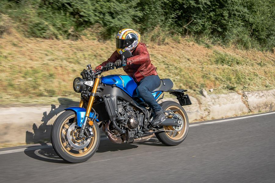 2022 Yamaha XSR900 left side on the road