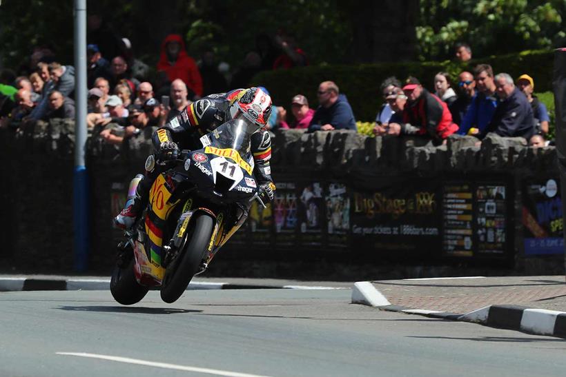 Conor Cummins at St Ninian’s during the 2022 Senior TT - Picture by Dave Kneen / Pacemaker Press