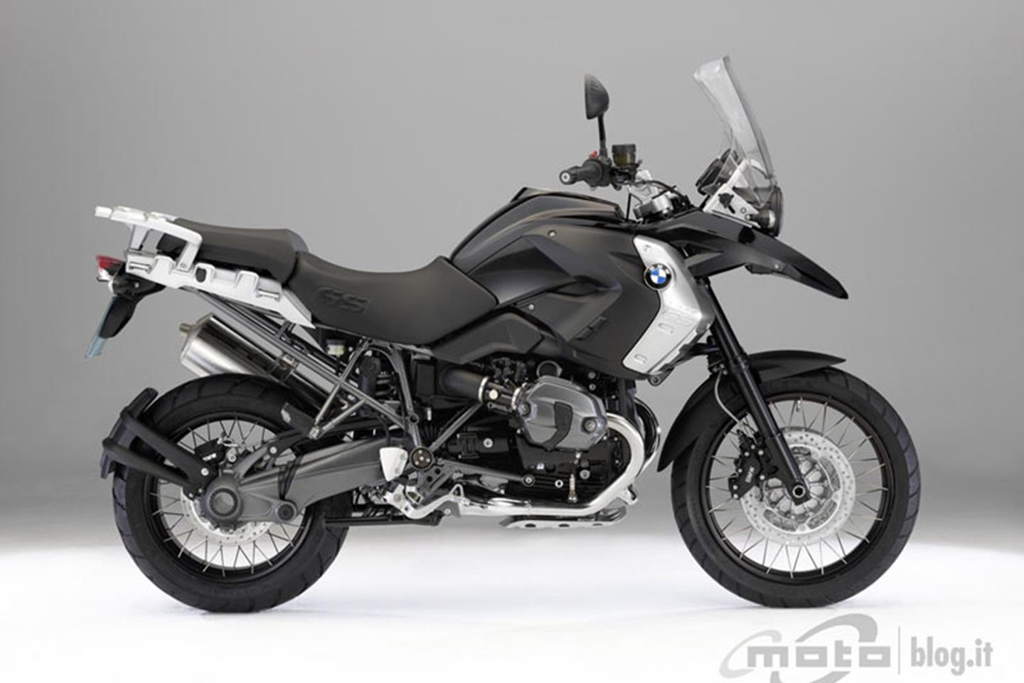 gs 1200 triple black 2021