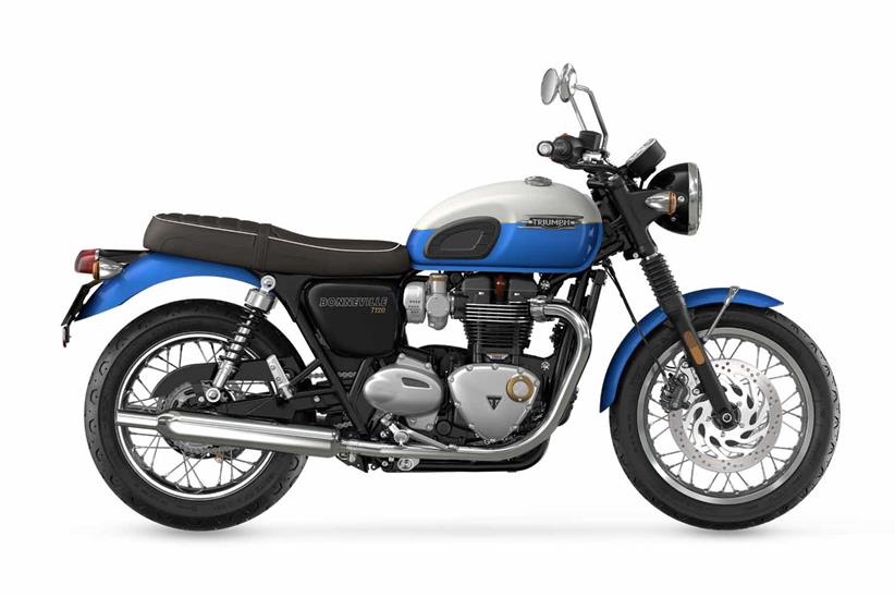 Triumph Bonneville T120 in Aegean Blue