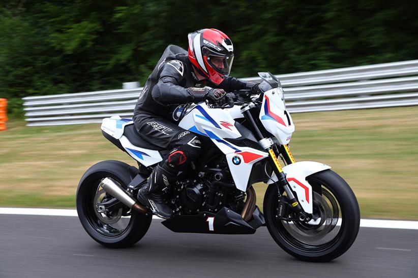 BMW F900R race bike