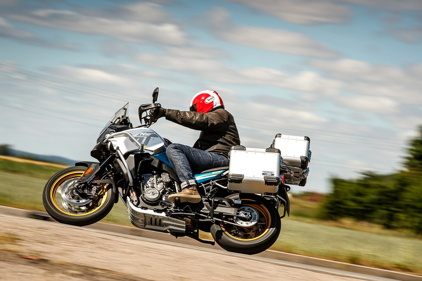 Cf Moto 800mt Touring 22 On Review Mcn Cf Moto 800mt Touring 22 On Review Mcn