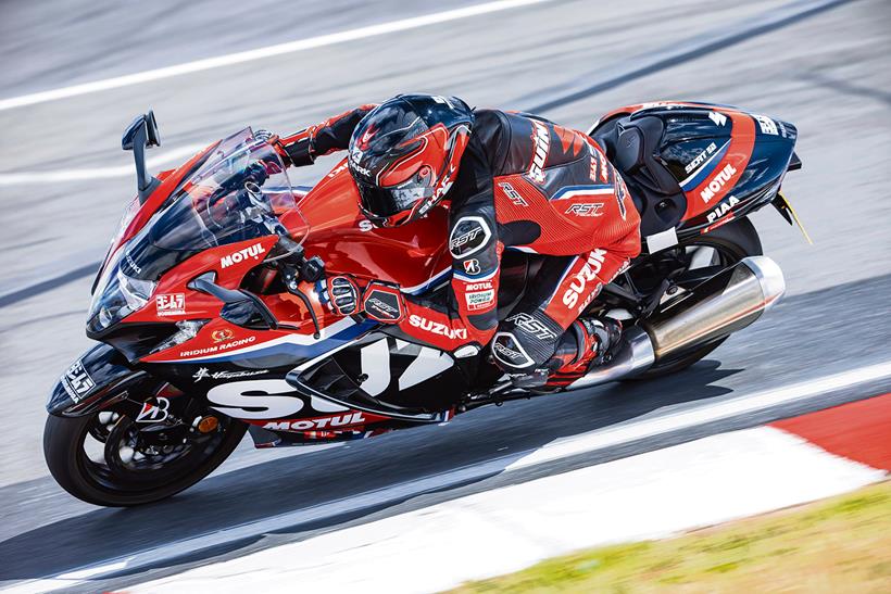 Sylvain Guintoli rides his SERT liveried Hayabusa