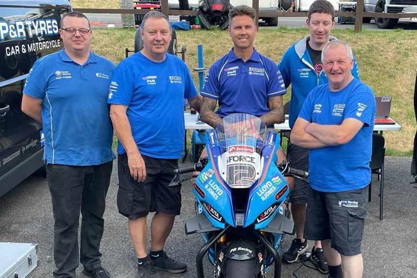 Luke Mossey joins iForce Lloyd and Jones BMW at Thruxton