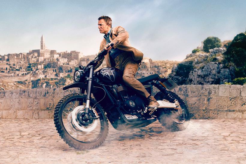 Triumph Scrambler 1200 in Bond film