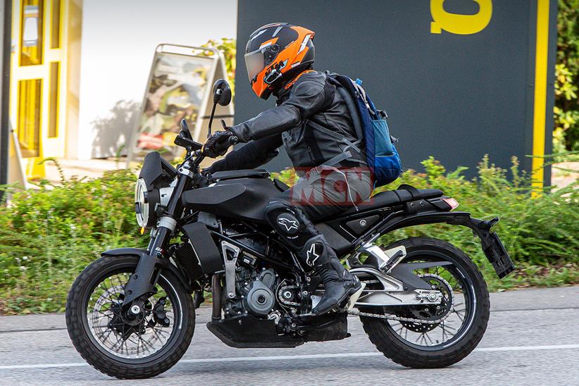 Updated Husqvarna Svartpilen 125 spotted in testing