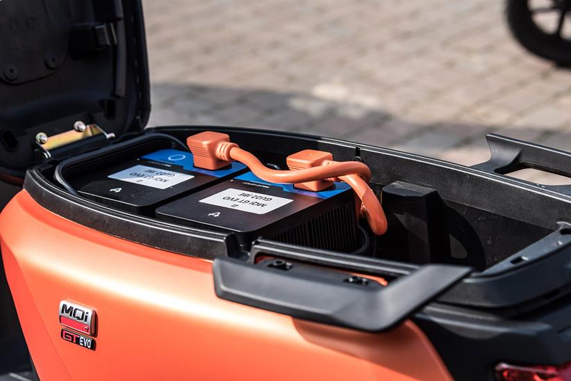 Battery cells in an urban scooter