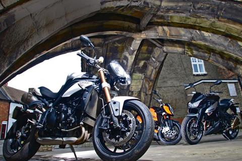 Video: 2011 Triumph Speed Triple v KTM SuperDuke v Kawasaki Z1000