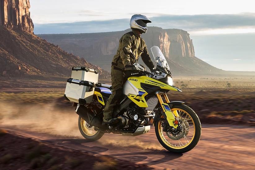 Suzuki V-Strom 1050 DE with luggage