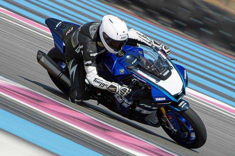 Yamaha R1 GYTR on the track