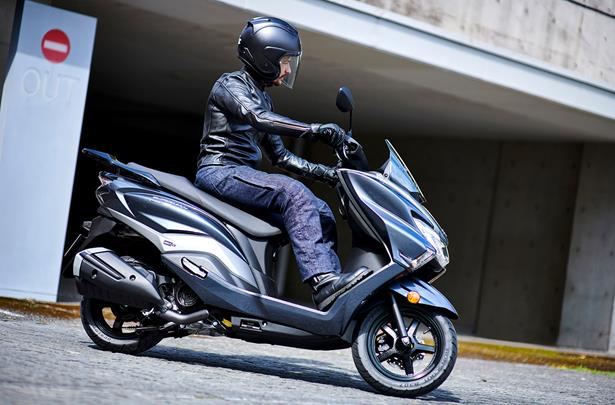 Suzuki reveal UK price for the Burgman Street 125 EX scooter