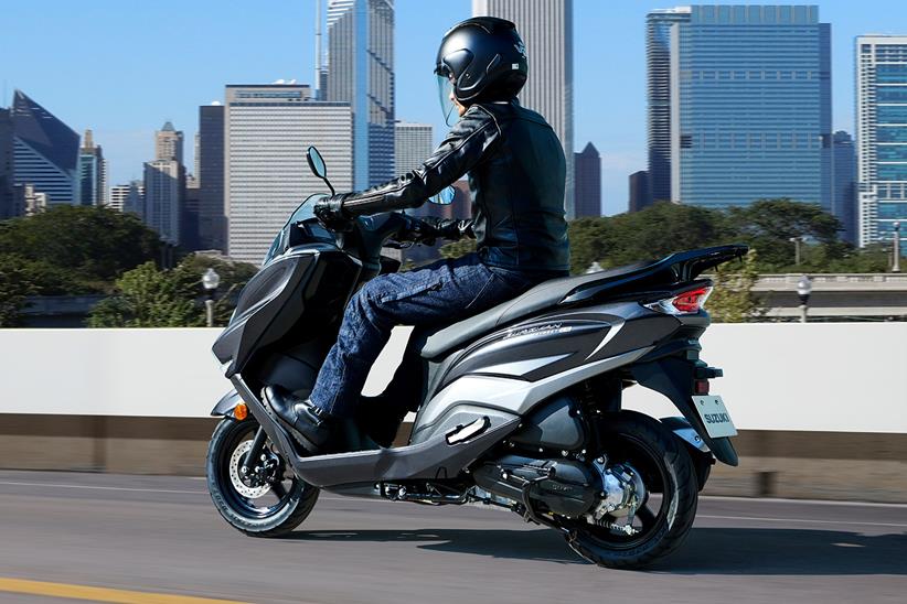 Suzuki Burgman Street 125 EX on the road