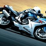 2011 Suzuki GSX-R600 first ride - 'front stiffer, brakes harder, midrange stronger'