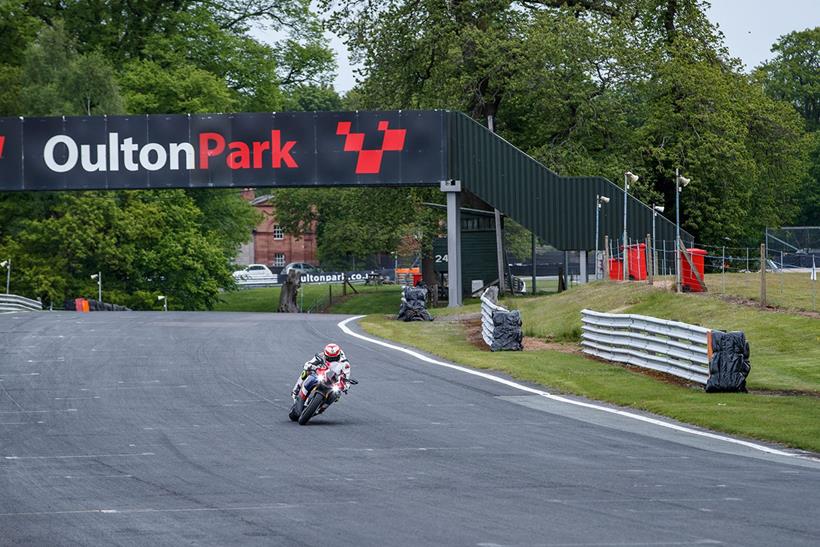 Honda Fireblade on track at Oulton Park