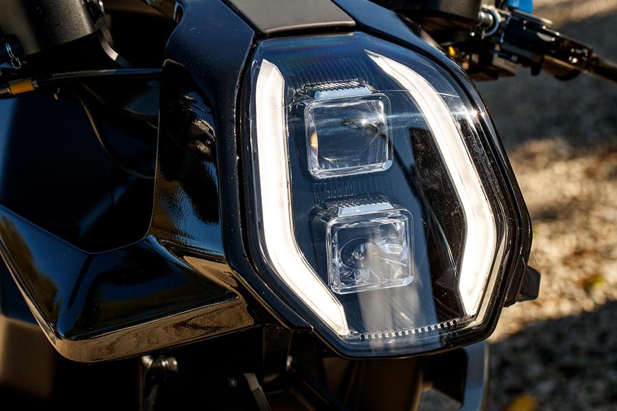 Arc Vector headlight