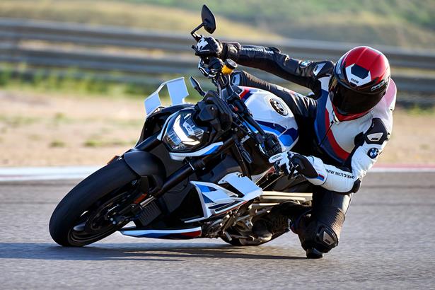 bmw-m1000r-04.jpg