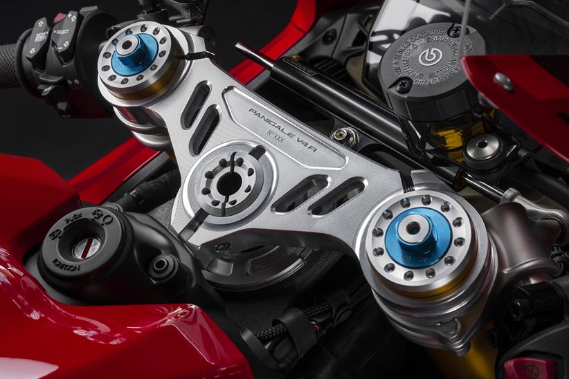 The 2023 Ducati Panigale V4 R gets fully-adjustable manual Öhlins