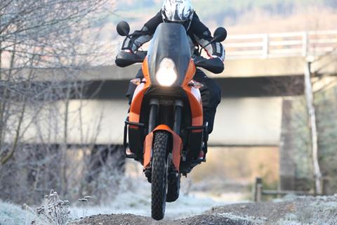 Video: KTM 990 Adventure goes off-road!