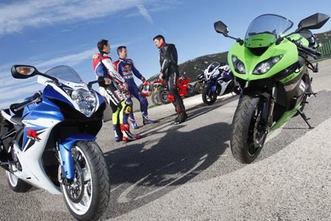 Video: 2011 Suzuki GSX-R600 blows away rivals