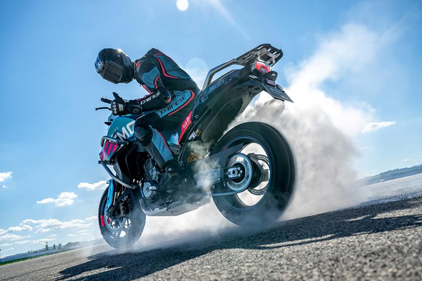 CFMoto 800MT Sport R burnout