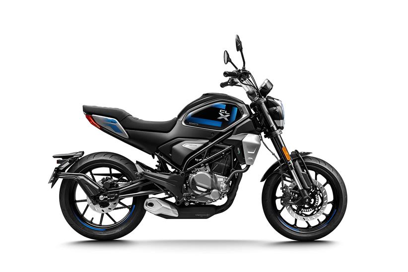 CFMoto 300 CL-X right side in black