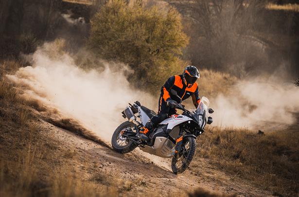 Made in China – KTM revive 790 Adventure with CFMOTO