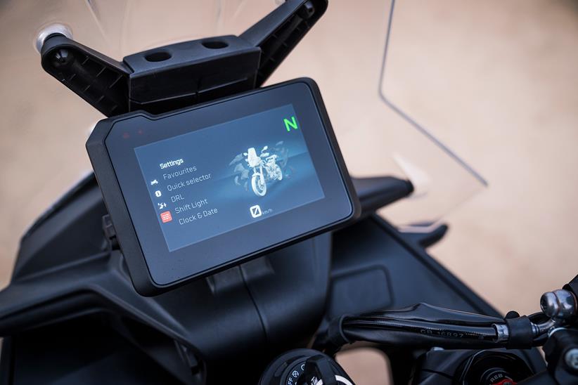 2023 KTM 790 Adventure TFT dash