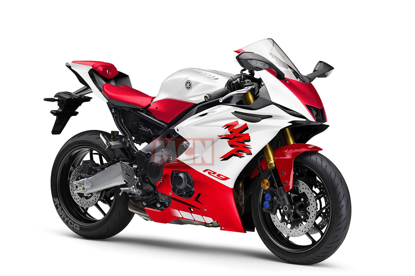 New Yamaha R9 on the way? MT-09 powered fully faired triple set