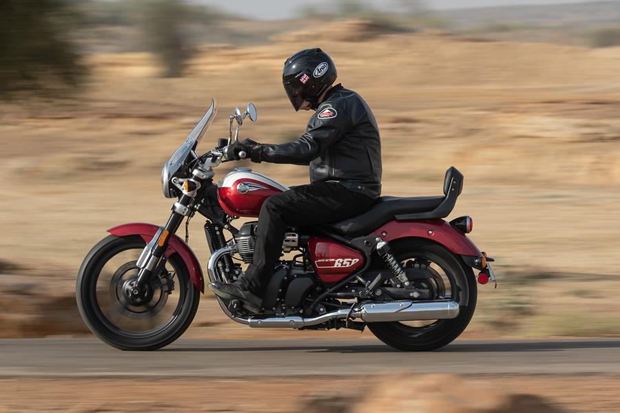 Royal Enfield Super Meteor 650 Touring left side on the road