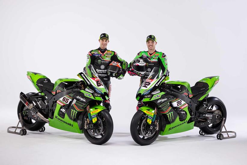 Jonathan Rea and Alex Lowes present the 2023 Kawasaki livery