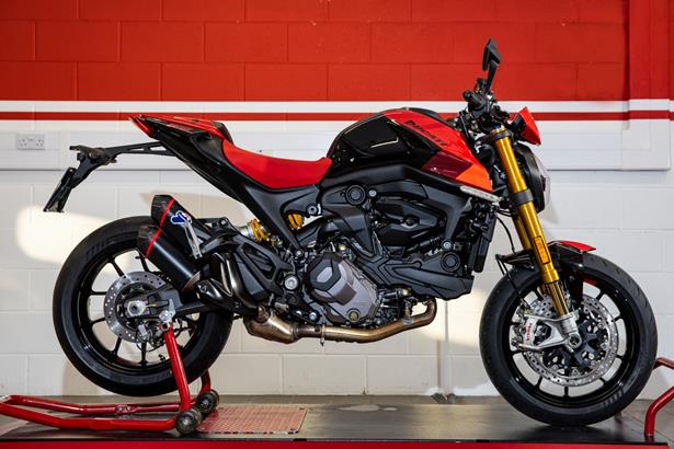 Ducati 2024 monster monster