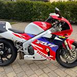 Two iconic Honda RC45s to go under the hammer