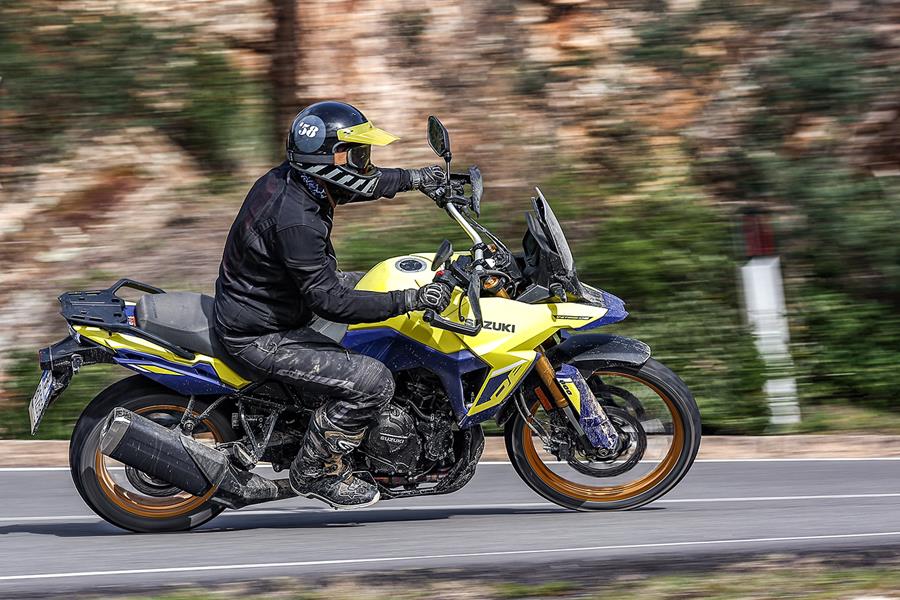 2023 Suzuki V-Strom 800 DE right side