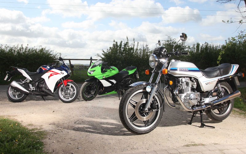¿Es la nueva Honda CBR2 0R mejor que una Super Dream? 250r 1982 ¿Es la nueva Honda CBR2 0R mejor que una Super Dream?