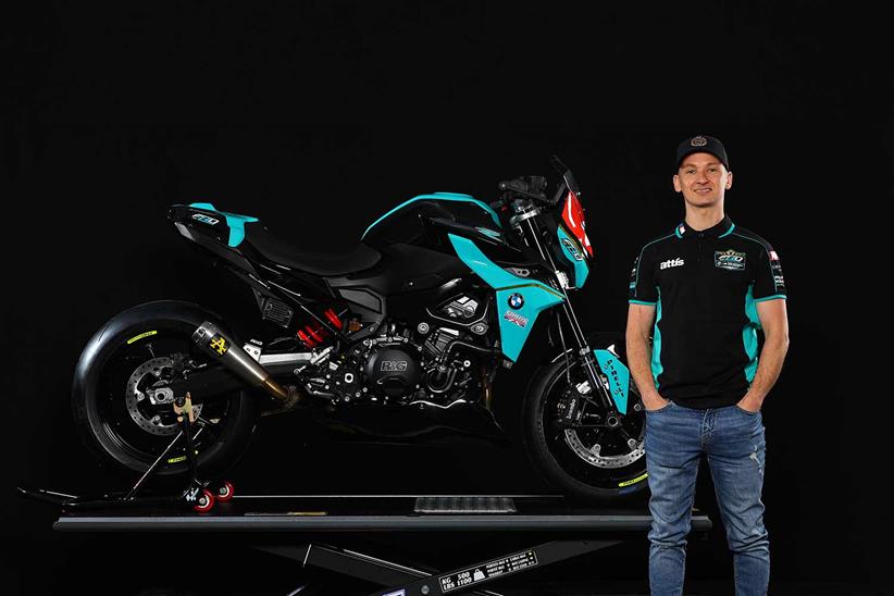 Richard Cooper with the FHO Racing BMW F 900 R