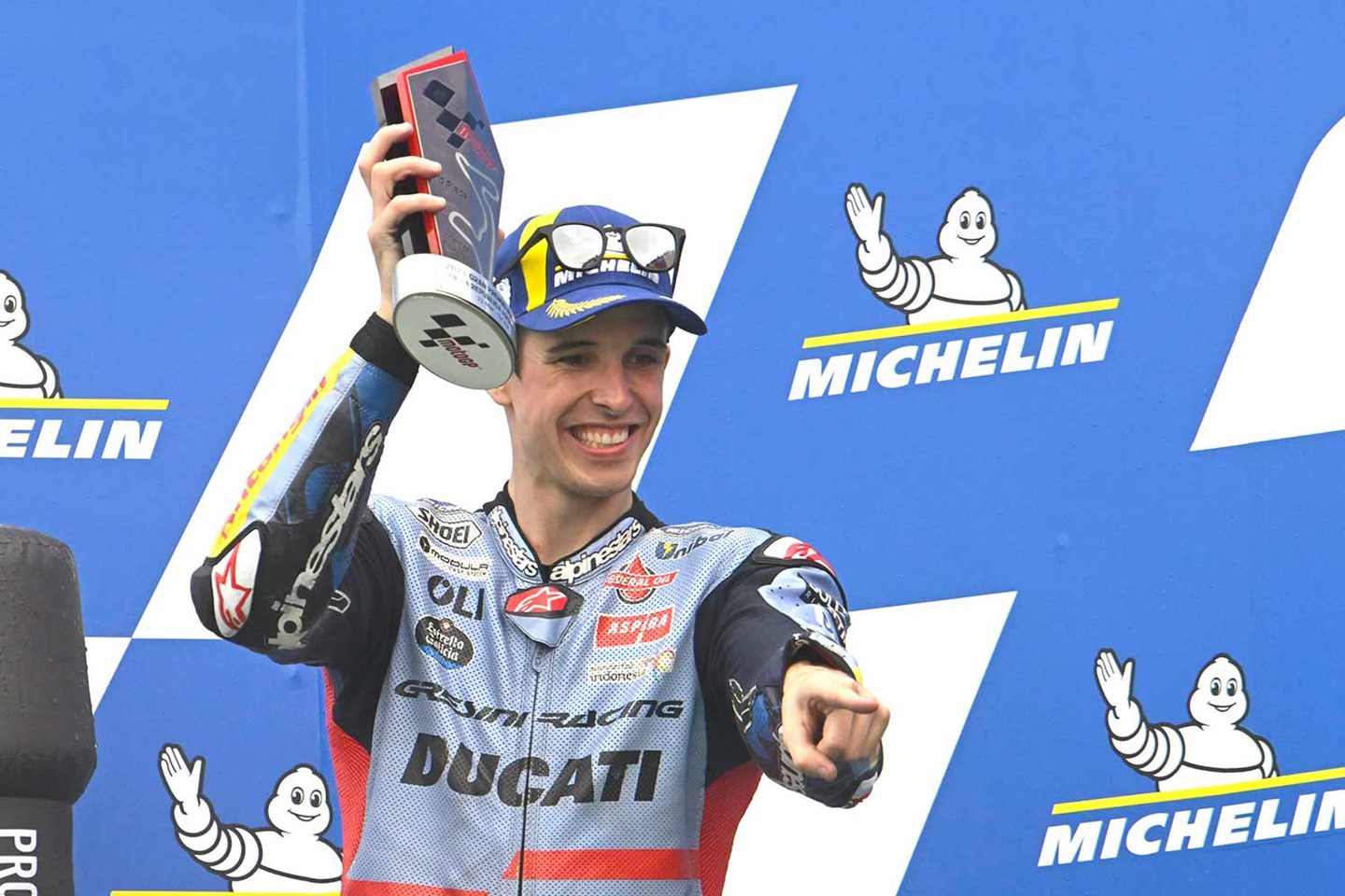 MotoGP: Bezzecchi dá 'show' no Grande Prémio da Argentina e estreia-se a  vencer - Modalidades - Jornal Record