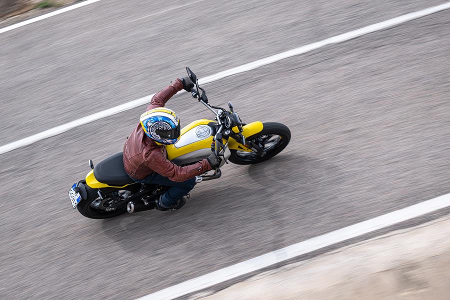 2023 Ducati Scrambler 800 Icon on the road viewed from above