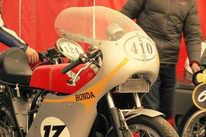 A kind of passion - Classic Moto 2011 festival, Spain