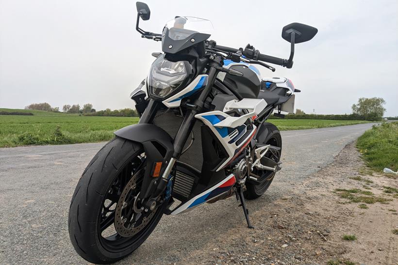 MCN Fleet BMW M1000R front