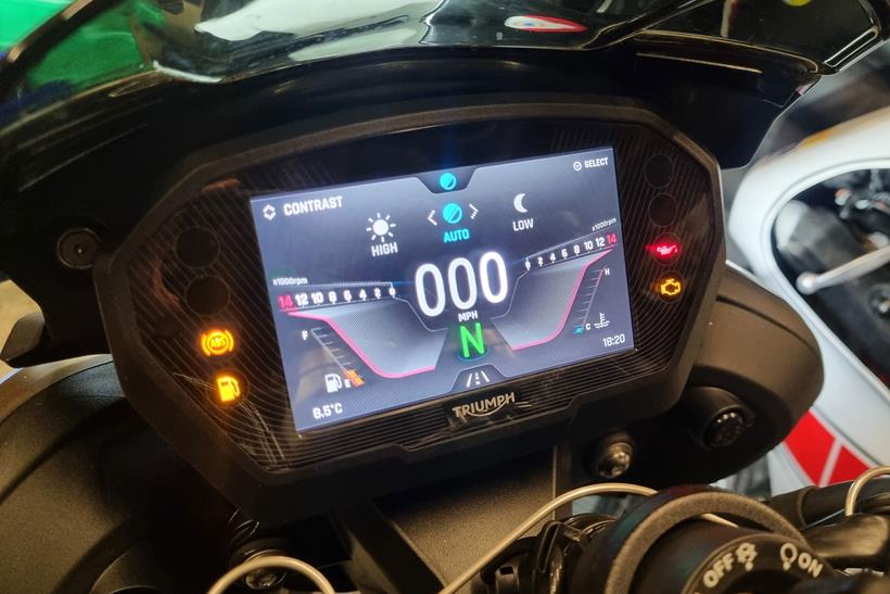 Triumph Street Triple 765 RS dash in night mode