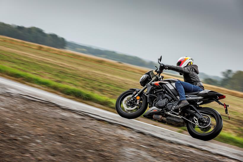 Street Triple RS - leaning on country road