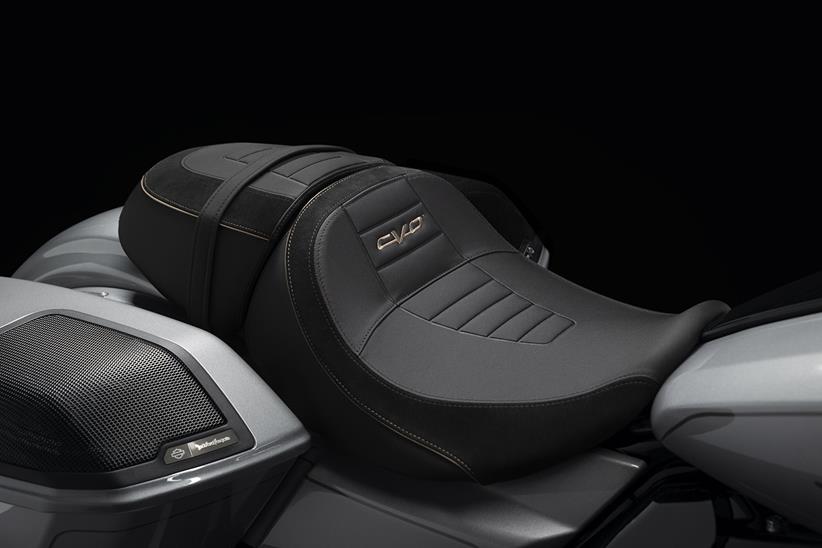 Harley-Davidson CVO Road Glide seat