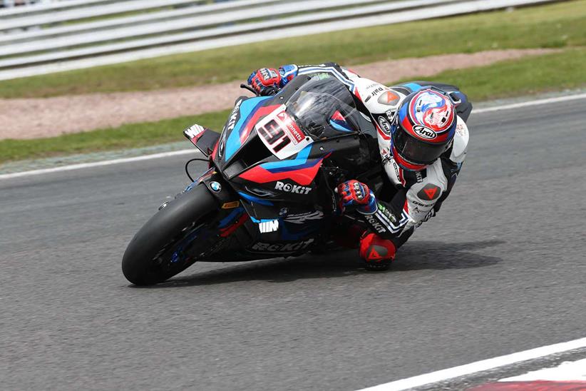 Leon Haslam in action for ROKiT BMW Motorrad at Oulton Park