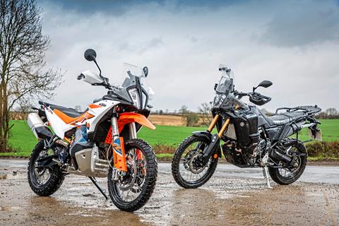 Who needs a big adventure bike? Yamaha Ténéré 700 World Raid vs KTM 890 Adventure R