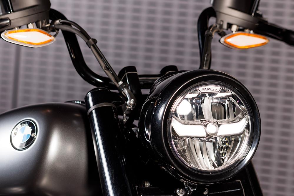 Bavarian bagger: BMW reveal blacked out R18 Roctane cruiser for 2023